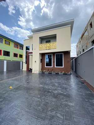 5bdrm Duplex in Woji, Port-Harcourt for sale