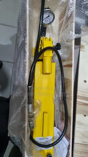 Cp-800 Hydraulic Pump With Gauge
