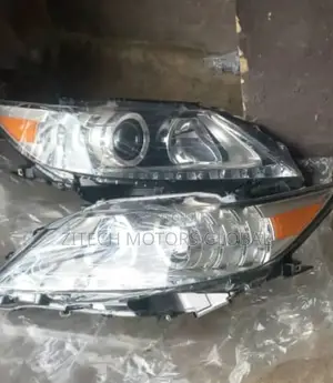 Set Head Light Es350 2014