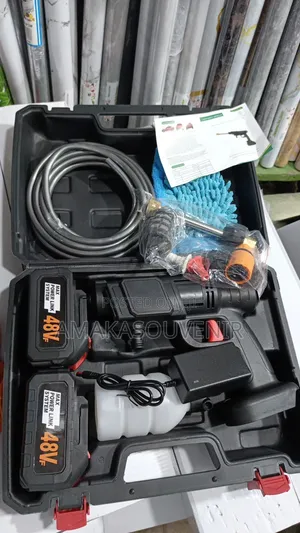 High Pressure Car Washer With 2 Rechargeable Batteries 48v