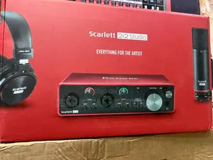 Focusrite Scarlett 2i2 Studio 3rd Generation Usb Interface