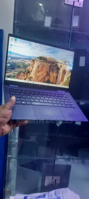 Laptop HP Elite Dragonfly X360 8th Gen 16GB Intel Core I7 SSD 512GB