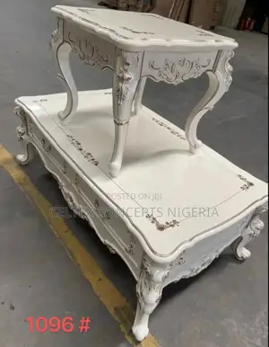 Centre Table With 2 Side Stools
