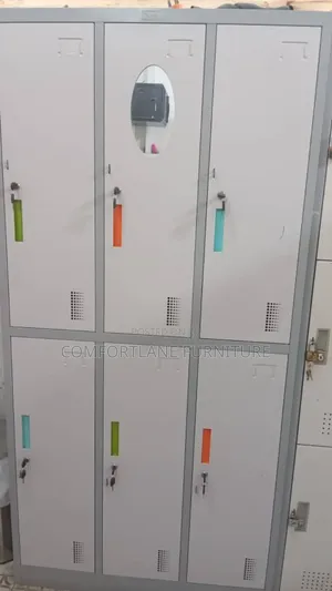 Worker's Lockers by 6 Drawers