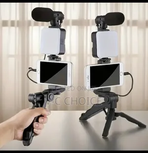Vlogging Kit With Tripod Phone Holder Mini Microphone Led