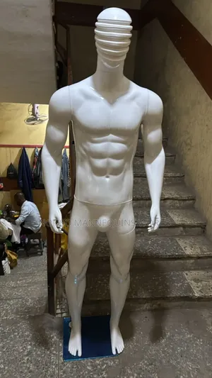 Spider Face Huge Male And Black Display Mannequins