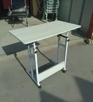 Mobile Computer Desk