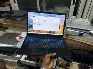 Laptop Dell G3 15 3590 8GB Intel Core I5 SSD 256GB