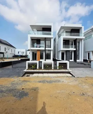 Furnished 5bdrm Duplex in Lekki for sale
