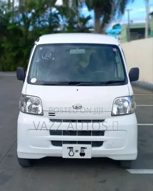 New Daihatsu Hijet 2016 White