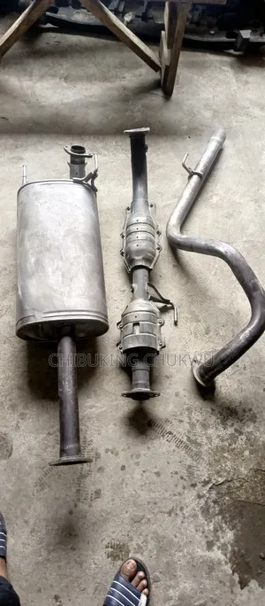 Land Cruiser Prado Complete Exhaust Pot Catalytic Converter.