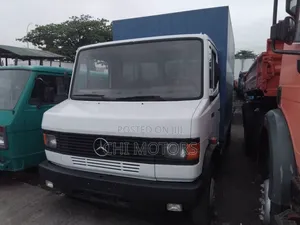 Mercedes 709d Truck 15fit