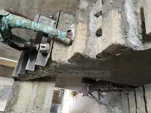 Tiler Tiling Job