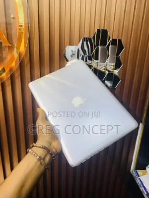 Laptop Apple MacBook Pro 8GB Intel Core I5 HDD+SSD 500GB