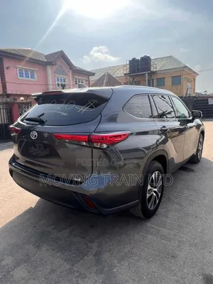 Toyota Highlander XLE AWD 2020 Gray