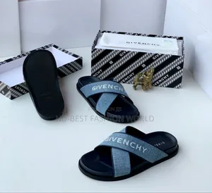 Givenchy Quality Leather Slippers