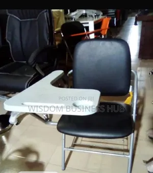 Foldable Chair With Writing Pad
