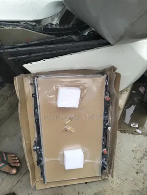 Radiator Honda Accord 2003-2006 V6