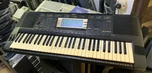 Yamaha Keyboard PSR 730