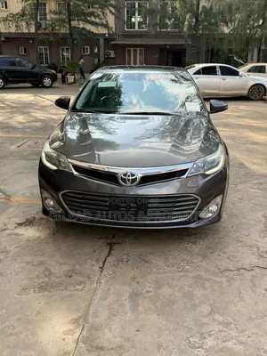 Toyota Avalon Limited 4dr Sedan (3.5L 6cyl 6A) 2015 Burgundy