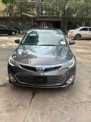 Toyota Avalon Limited 4dr Sedan (3.5L 6cyl 6A) 2015 Burgundy