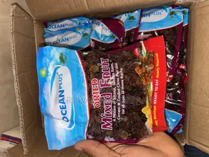 Mixed Fruits Raisins and Berries
