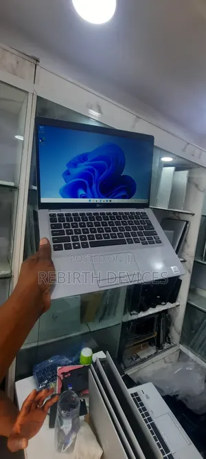 Laptop Dell Latitude 5310 8GB Intel Core i5 SSD 256GB
