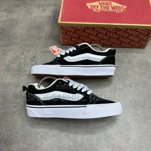 Vans Knu Skool