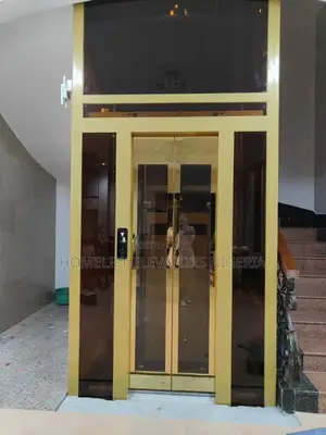 Skyroom Lift