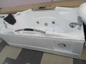 Single Jacuzzi