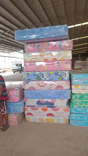 3.5*6ft*10 Inches Semi Orthopedic Matteress