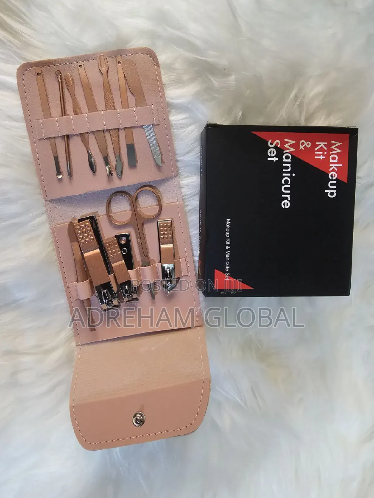 Manicure Set /Make Up Kit