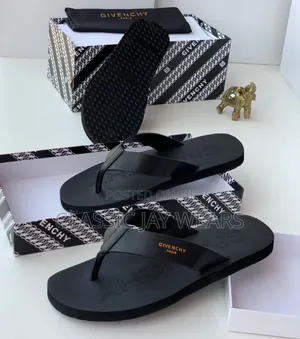 Simple Quality Givenchy Slippers