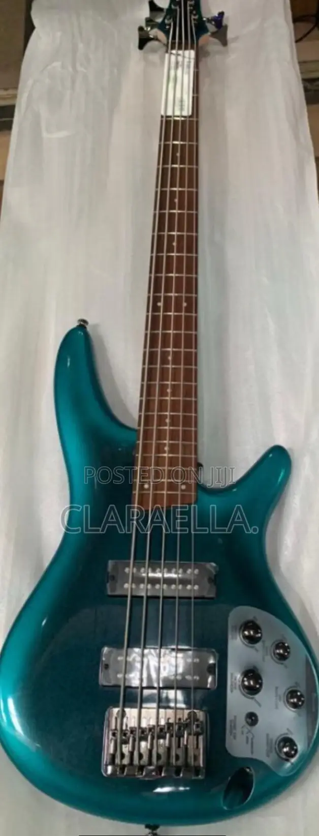 Sr305 Five String Ibanez Active Bass Guitar