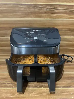 Instant 7.6 Liters Airfryer