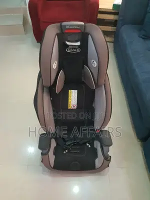Graco Baby Car Seat +Extended Head Rest in 100% Condition