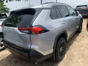 Toyota RAV4 2019 Silver