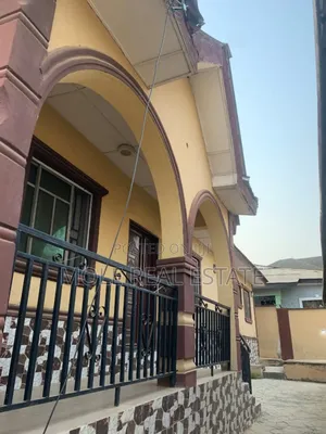 5bdrm Bungalow in Olowotedo Bustop, Obafemi-Owode for sale