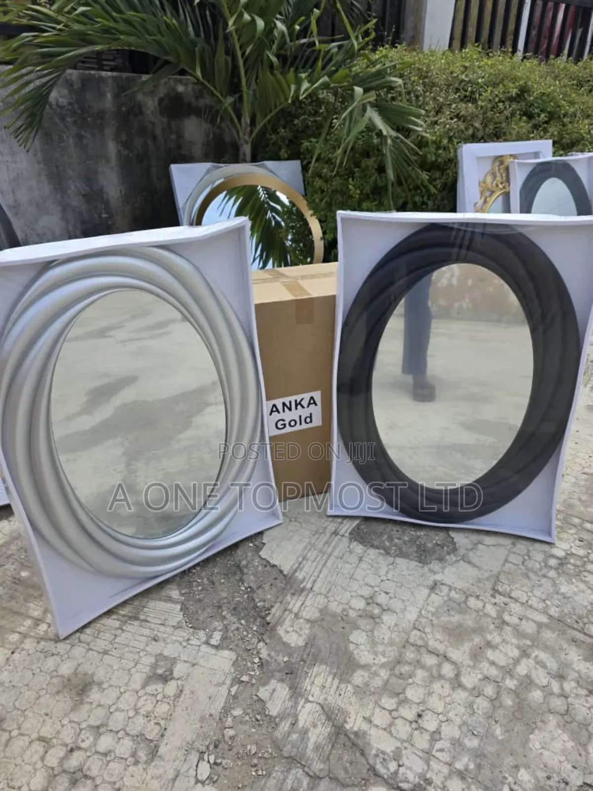 Design Mirror (Wave)