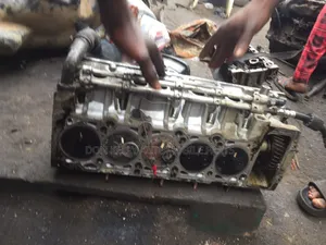 Touareg R5 Diesel Top Cylinder
