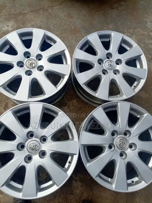 16" Rims for the Toyota Camry Muzzle