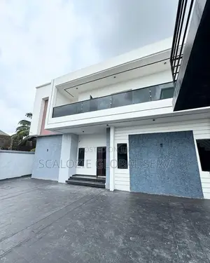 5bdrm Duplex in New Layout for sale