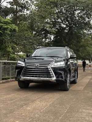 Lexus LX 2017 Black