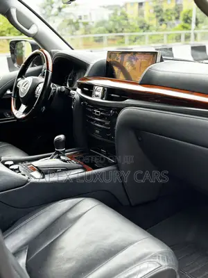 Lexus LX 2017 Black