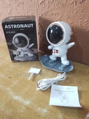 Portable High Bass Sound Astronaut Bluetooth Speaker