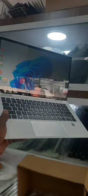 Laptop HP EliteBook x360 1030 G7 16GB Intel Core i7 SSD 512GB