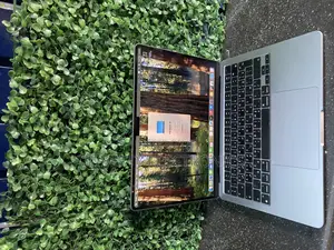 Laptop Apple MacBook Air 2022 M2 16GB Apple M2 SSD 1T