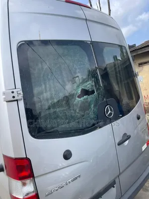 Benze Sprinter 906 2020 Back Glass Available We Deliver