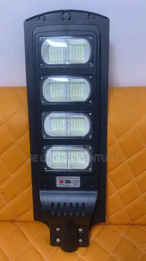 All in One Solar Street Light 8 Eyes 400w