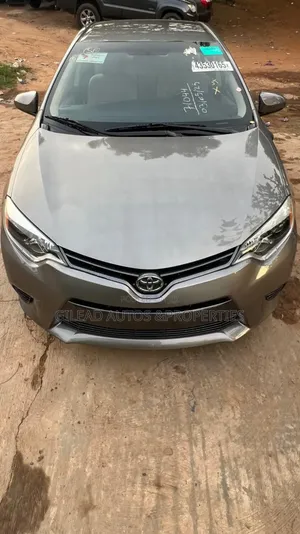 Toyota Corolla LE ECO Premium (1.8L 4cyl CVT) 2016 Brown